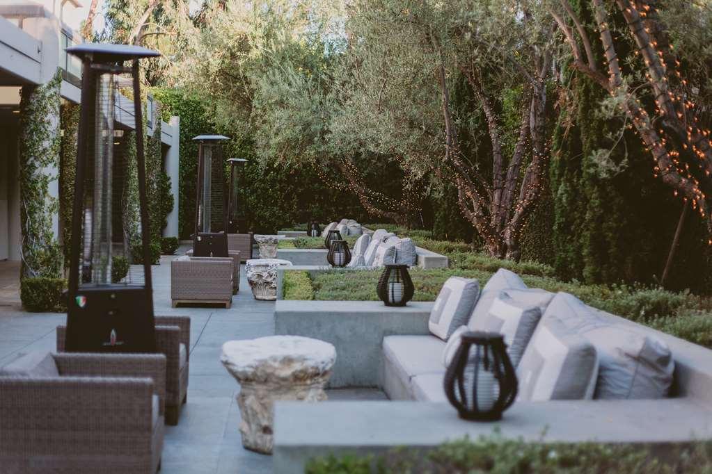 Resort Luxe Sunset Boulevard